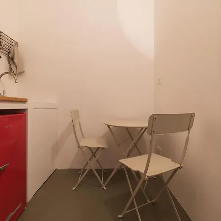 Iflat Esquilino Industrial Studio N.2