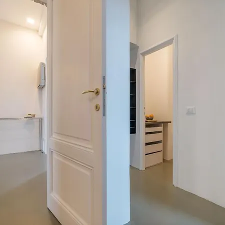 Iflat Esquilino Industrial Studio N.2 Apartment *